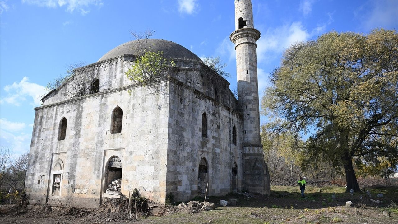 Edirne'deki Yalı Camisi'nin Restorasyonu Başladı