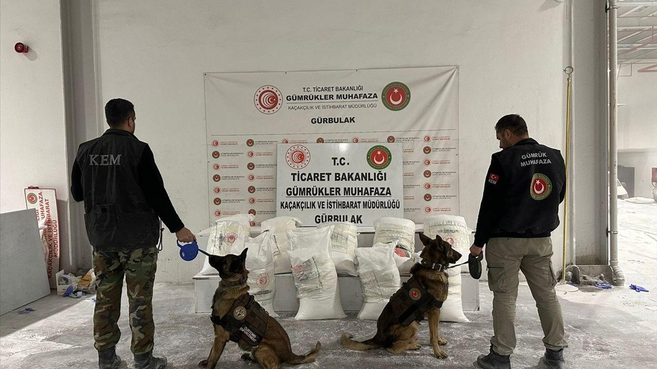 Gürbulak Sınır Kapısı'nda 4,5 Ton Uyuşturucu Ele Geçirildi