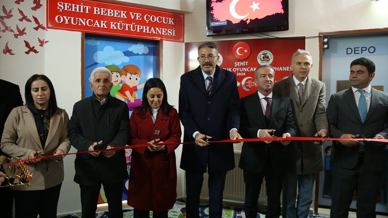 Hakkari'de Şehit Bebek ve Çocuk Anısına Kütüphane Açıldı