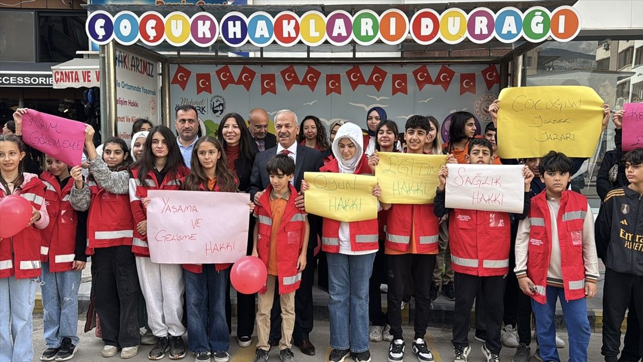 Hatay'da Dünya Çocuk Hakları Günü Etkinliği Coşkuyla Kutlandı