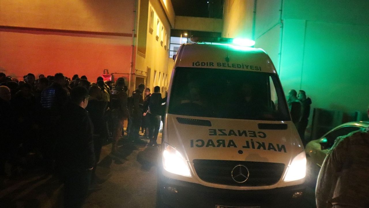 Iğdır'da Bıçaklama Olayı: Kadın Hayatını Kaybetti