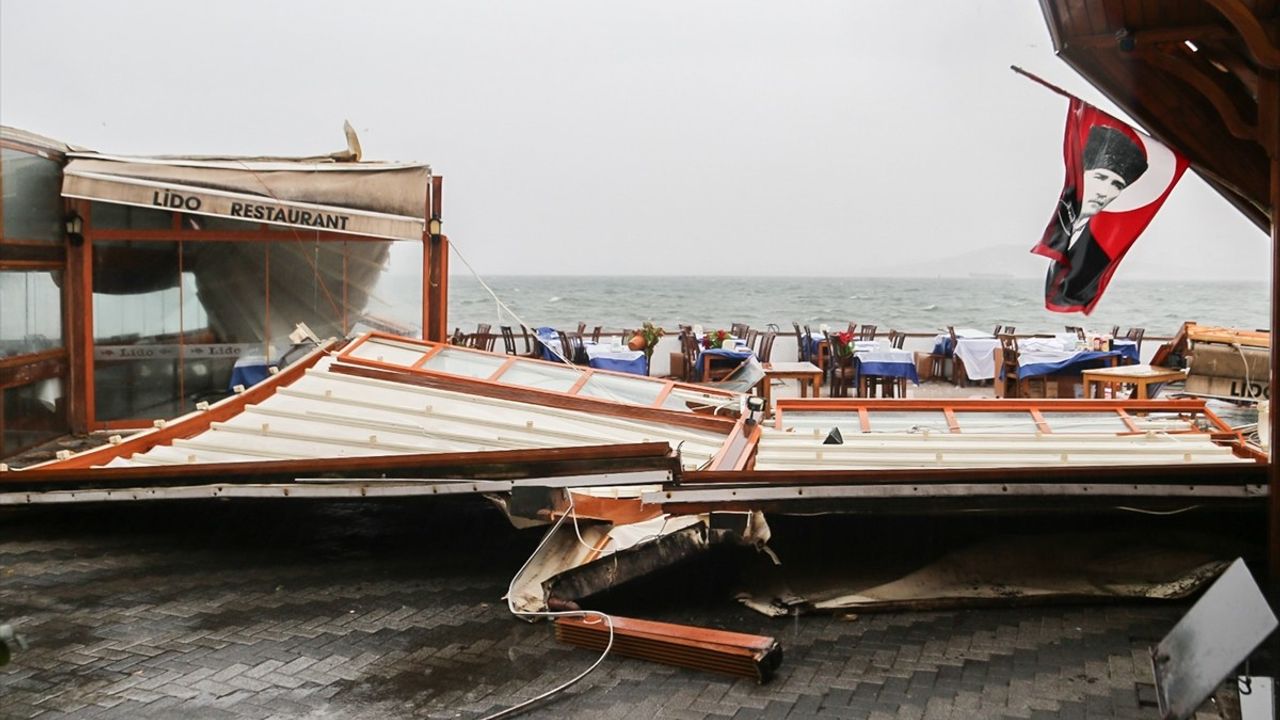 İstanbul'da Şiddetli Hava Koşulları Hayatı Olumsuz Etkiliyor