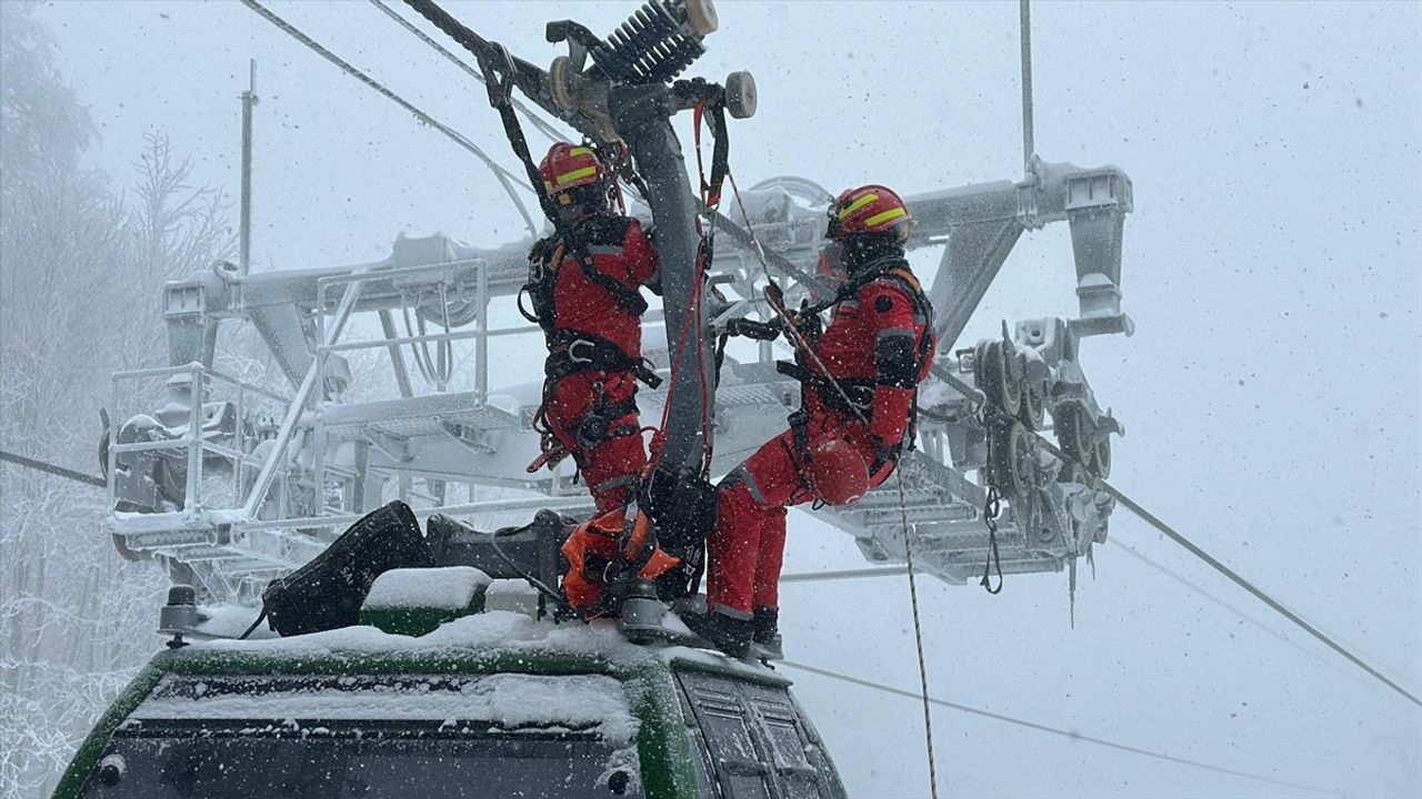 Kartepe Teleferiği'nde Kurtarma Tatbikatı Gerçekleştirildi