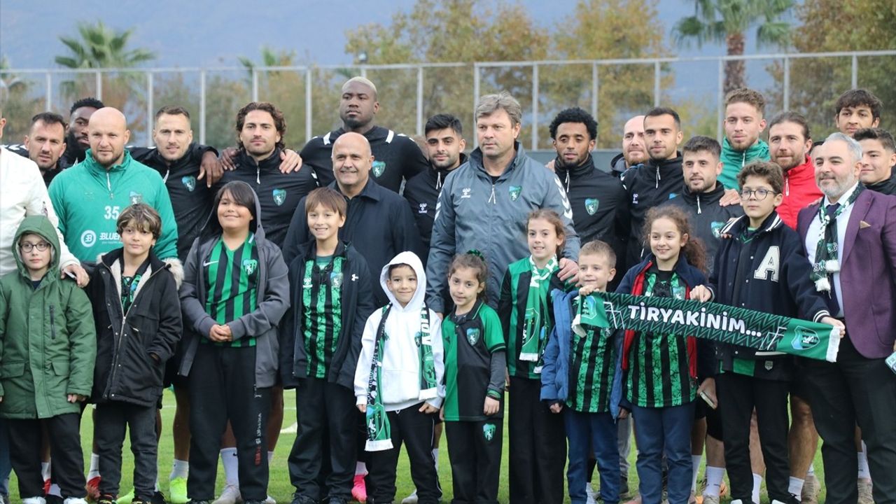 Kocaelispor Sakaryaspor Maçına Hazırlanıyor