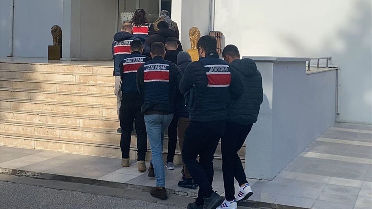 Manisa'da PKK/KCK Operasyonu: 6 Zanlı Gözaltına Alındı