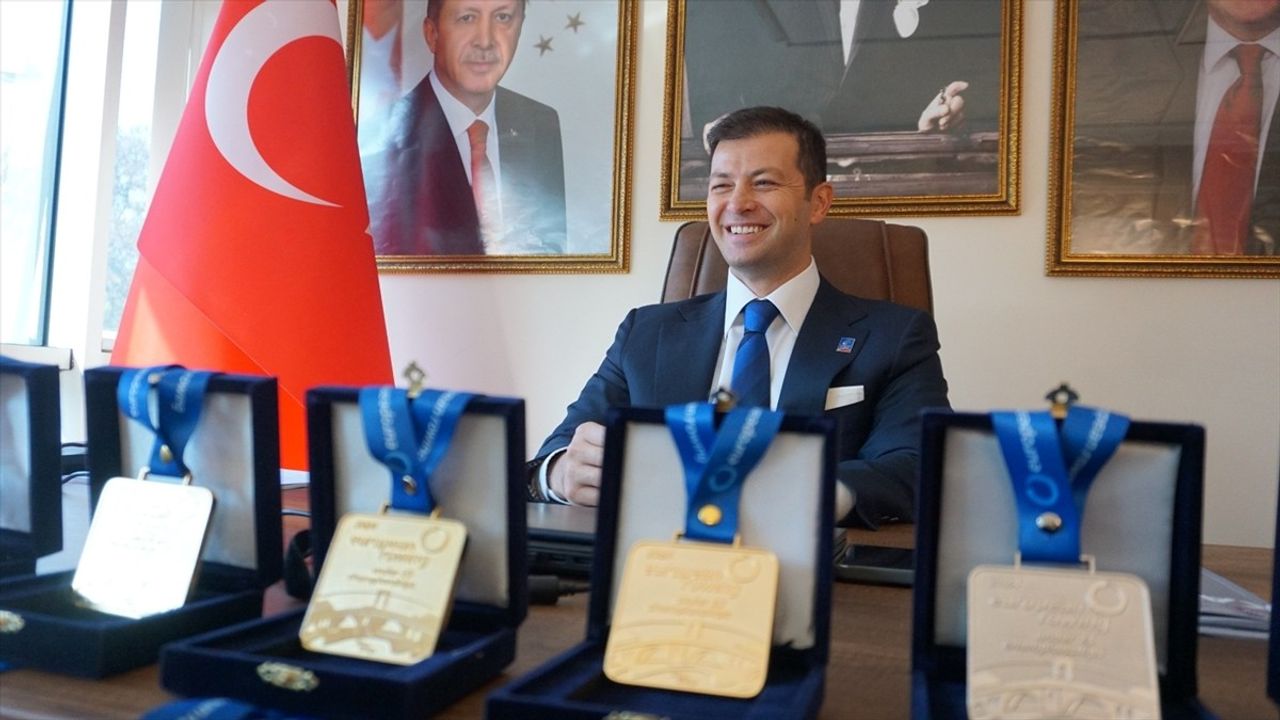 Milli Kürekçilerin 53 Madalya Başarısı ve Gelecek Hedefleri