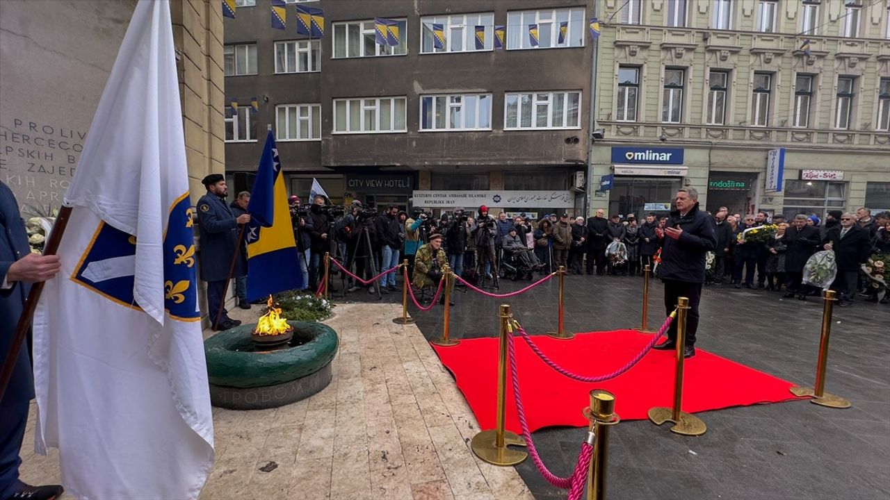 Sırbistan Ulusal Meclisinde Kavga: Novi Sad'daki Kazanın Ardından Gerilim Tırmanıyor