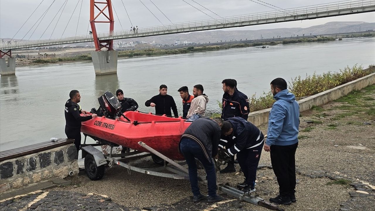 Şırnak'ta Kaybolan Genç İçin Arama Çalışmaları Devam Ediyor