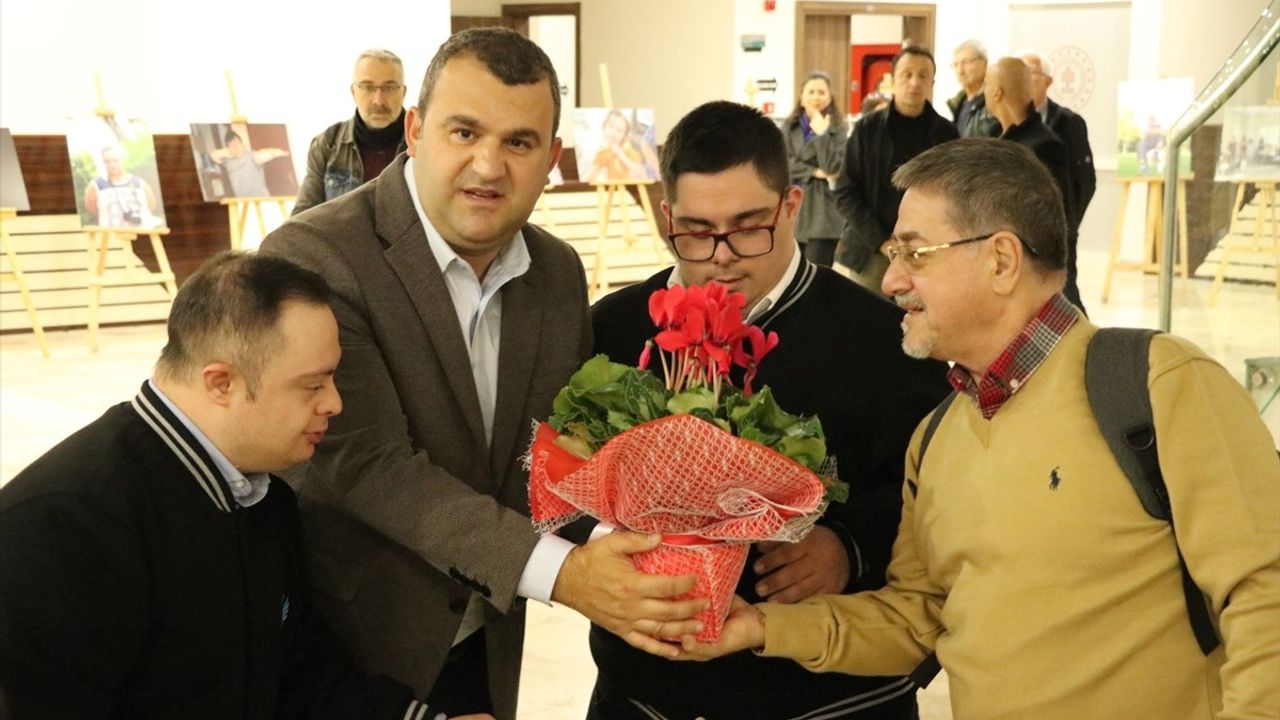 Tekirdağ'da Down Sendromlulara Özel Fotoğraf Sergisi