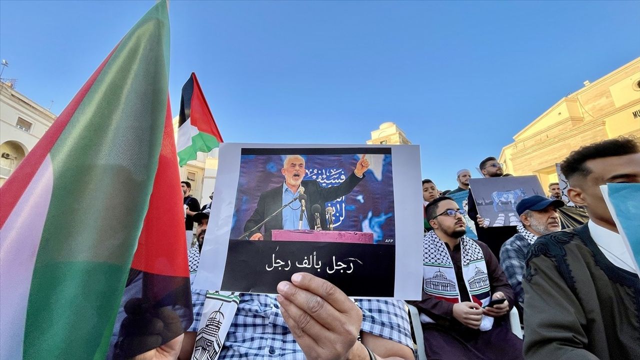 Trablus’ta İsrail Protestosu: Gazze'ye Destek Gösterisi