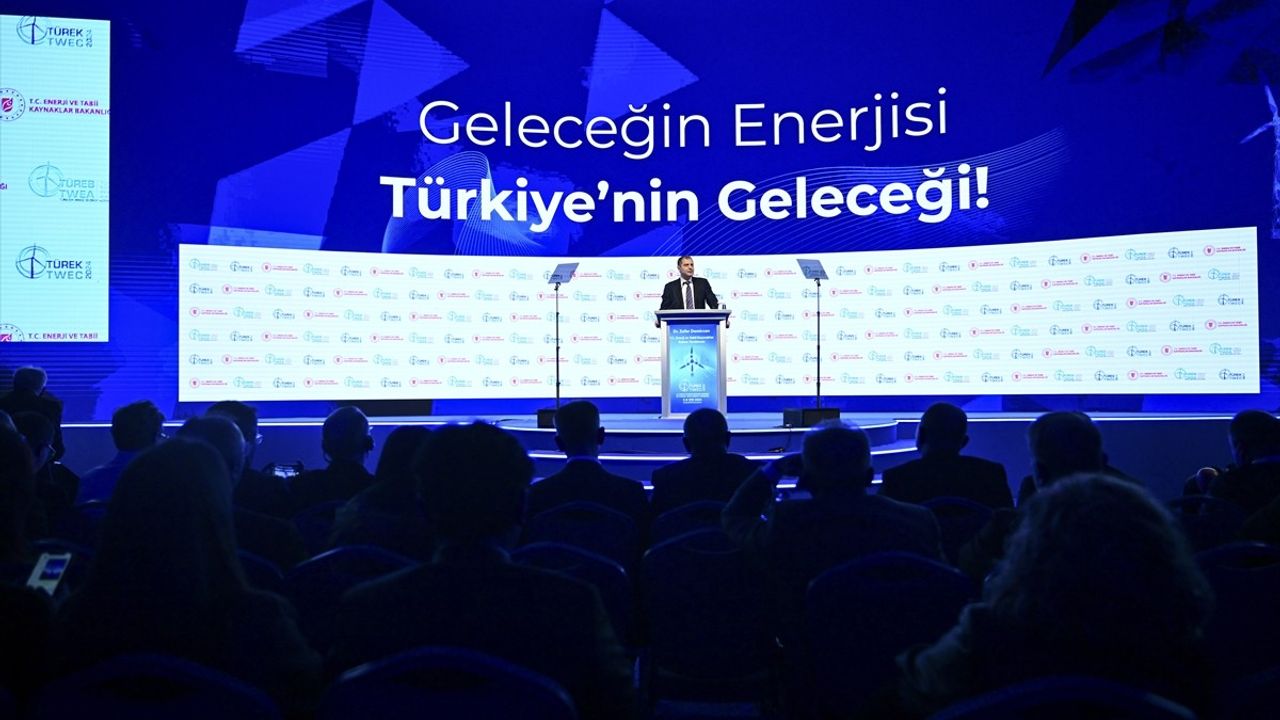 Türkiye Rüzgar Enerjisi Kongresi'nde Enerji İhtiyaçlarına Çözüm Vurgusu