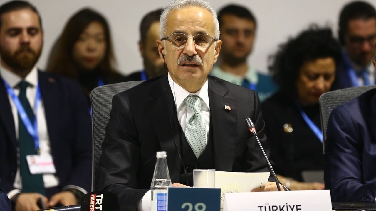 Ulaştırma Bakanı Uraloğlu, COP29'da Türkiye'nin 2053 Sıfır Emisyon Hedeflerini Açıkladı