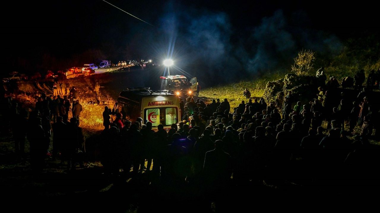 Van'da Kaya Düşmesi Sonucu Çoban Hayatını Kaybetti