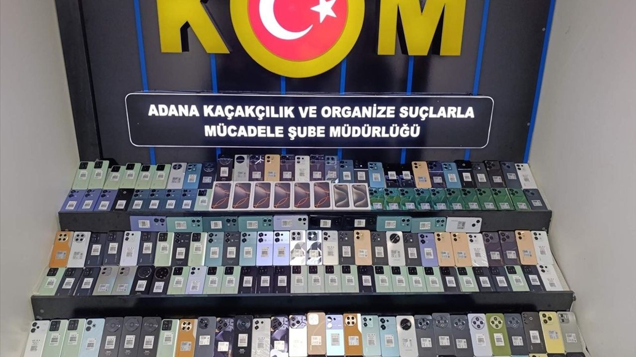 Adana'da Kaçak Cep Telefonu Operasyonu