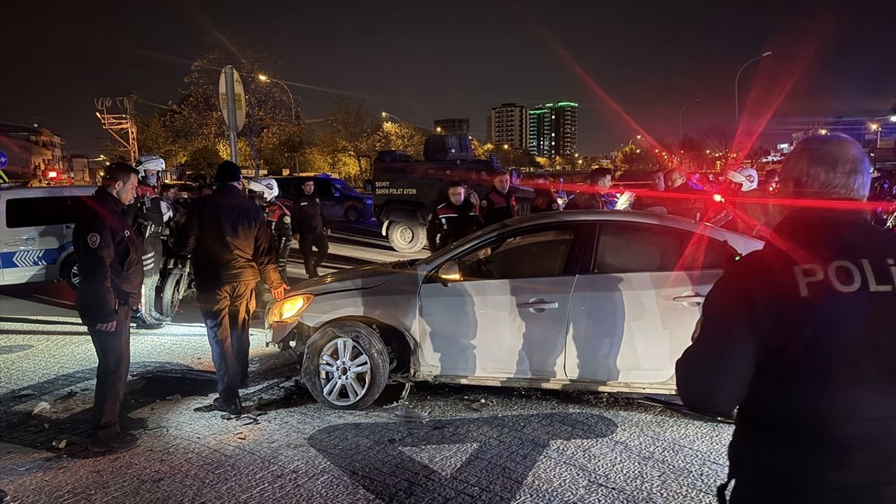 Adana'da Kovalamaca Sonrası Motosiklet Kazası