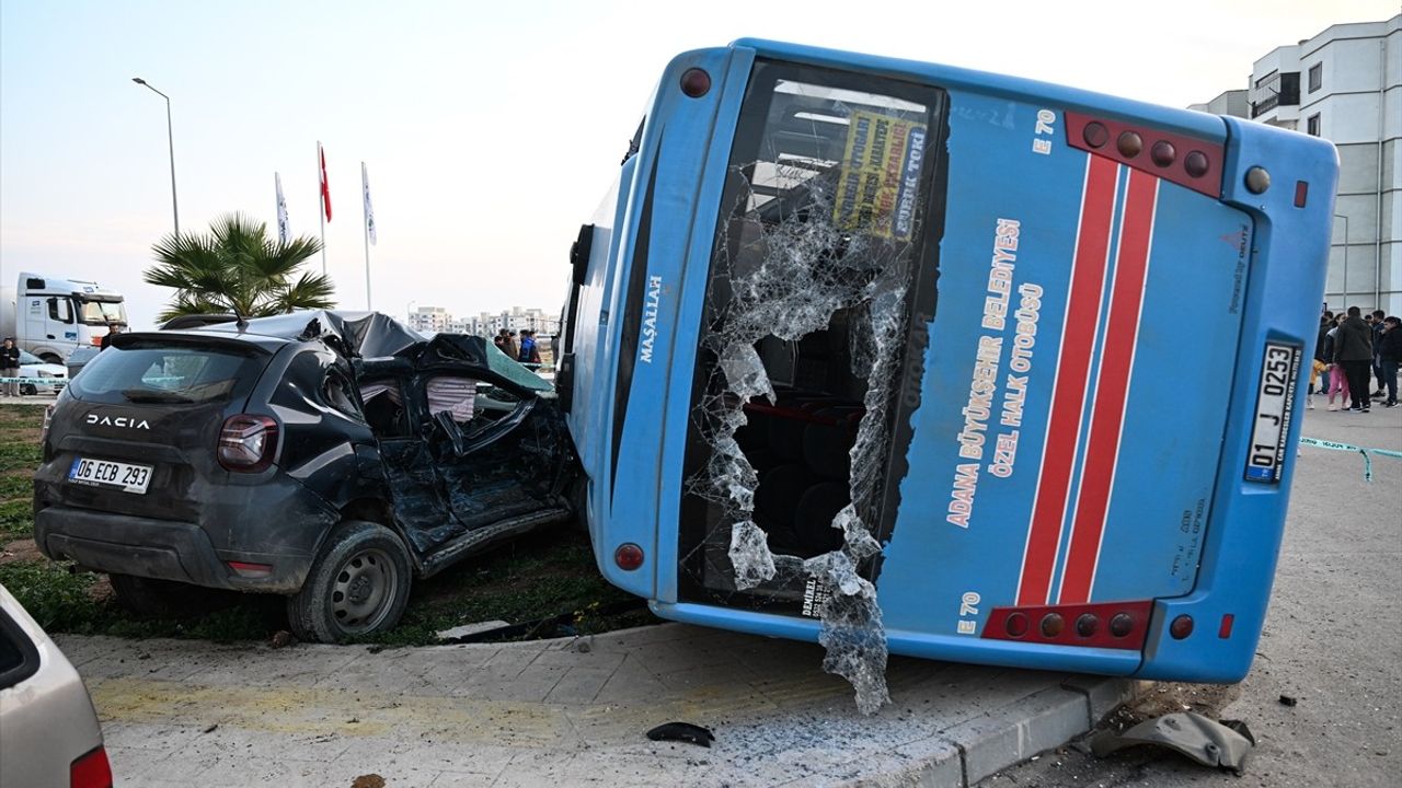 Adana'da Trafik Kazası: 7 Yaralı