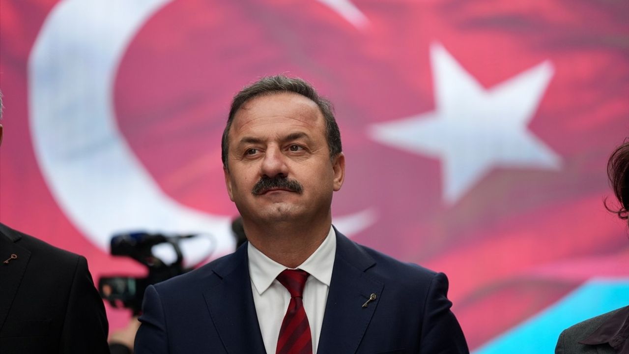 Anahtar Parti Genel Başkanı Ağıralioğlu Düzce'de Partililerle Buluştu