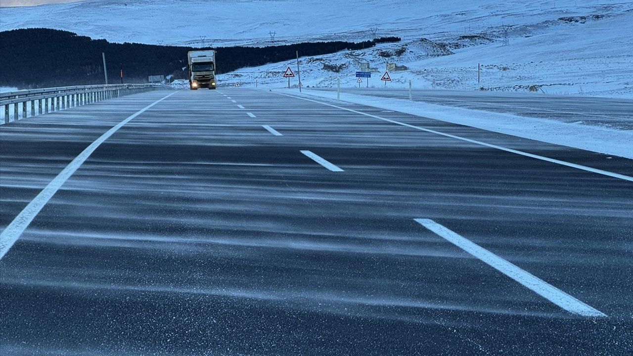 Ardahan'da Tipi Ulaşımı Zorluyor