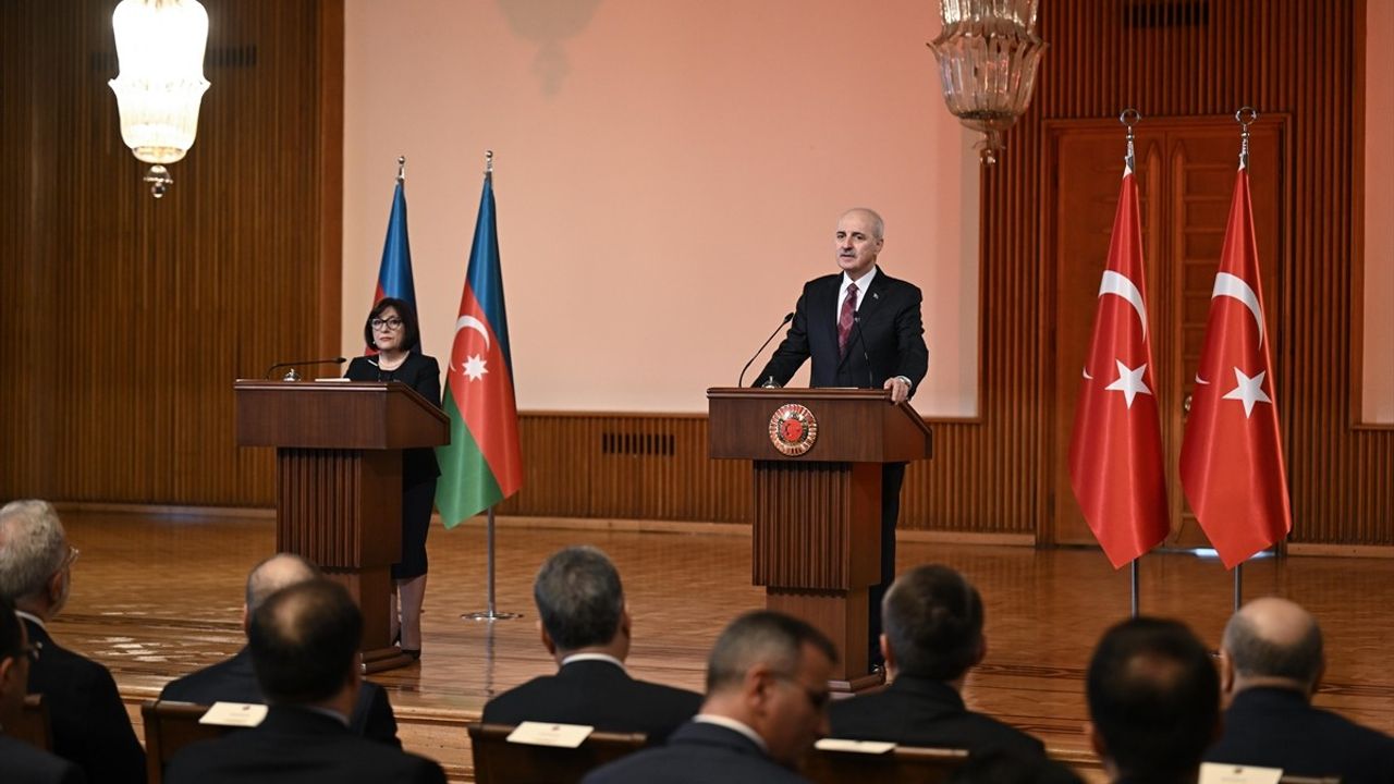 Azerbaycan ve Türkiye Arasındaki Sıkı İlişkiler Vurgu Buldu