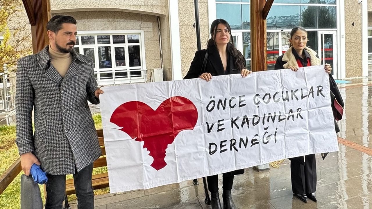 Burdur'da Kadın Cinayeti Davası Başladı