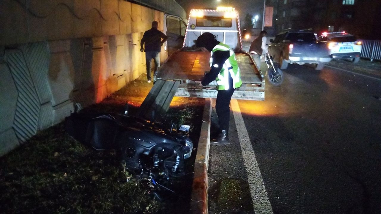 Bursa'da Motosiklet Kazası: Sürücü Ağır Yaralı