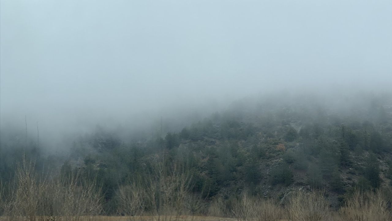 Çankırı-Kastamonu Yolunda Kar ve Sis Etkili