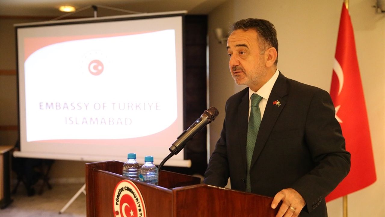 Cinnah'ın 148'inci Doğum Yıldönümü Kutlandı