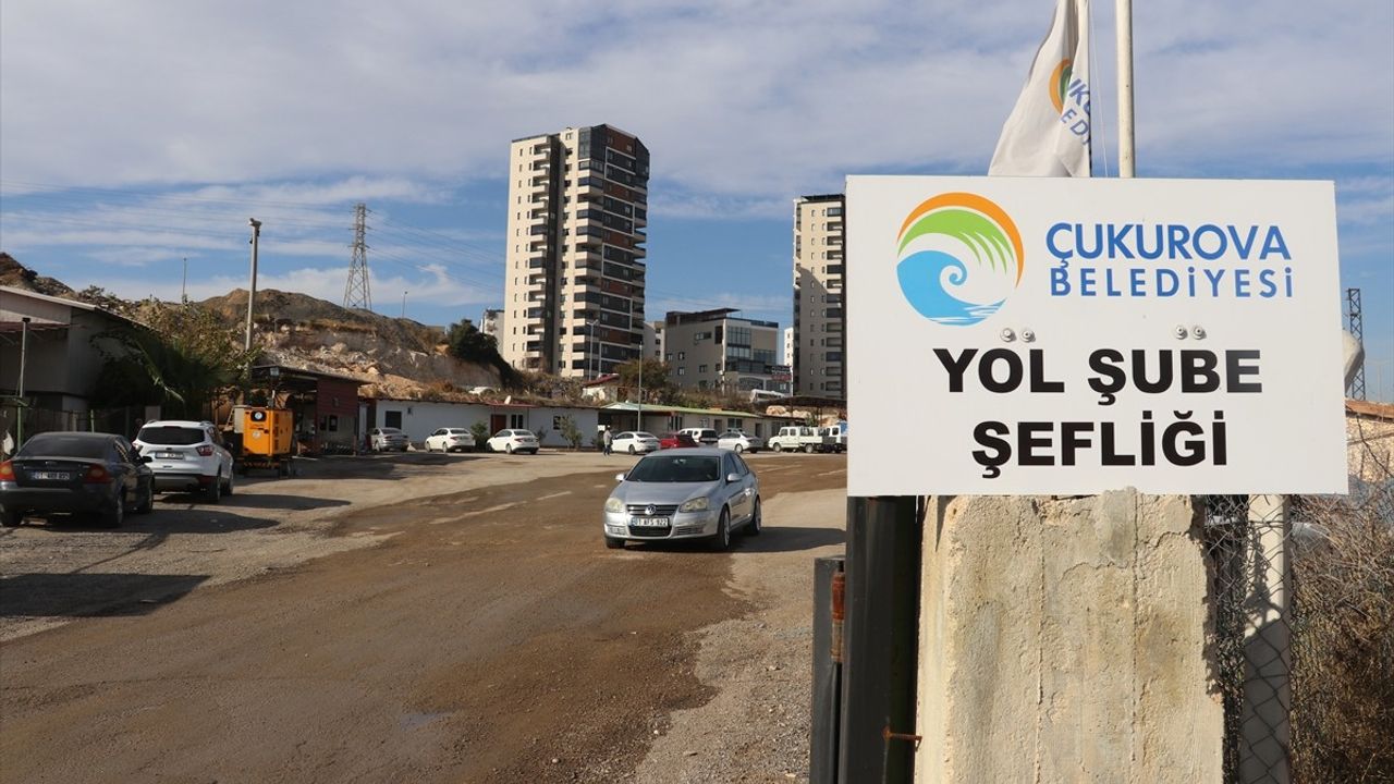 Çukurova Belediyesi'nde Silahlı Saldırı: Şef Yaralandı