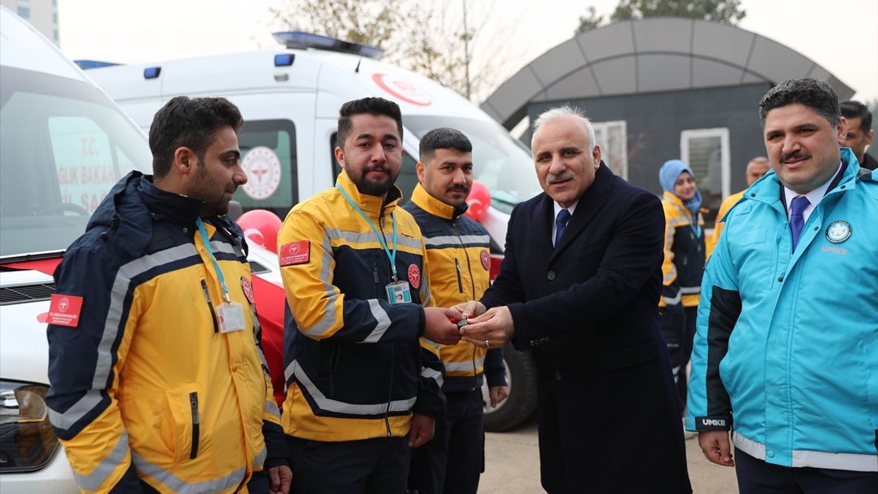 Diyarbakır'a Yeni Ambulans ve UMKE Araçları Açılışı
