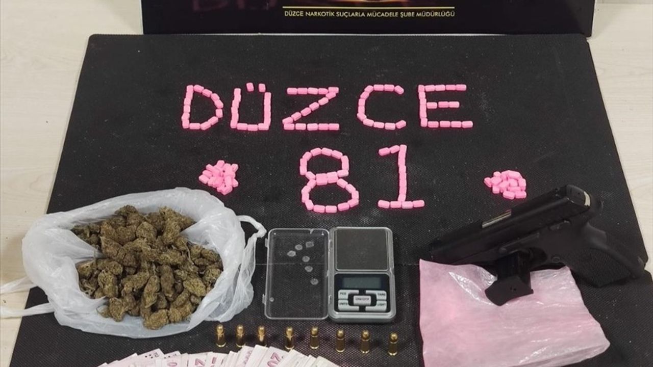 Düzce'de Uyuşturucu Operasyonu: İki Şahıs Tutuklandı