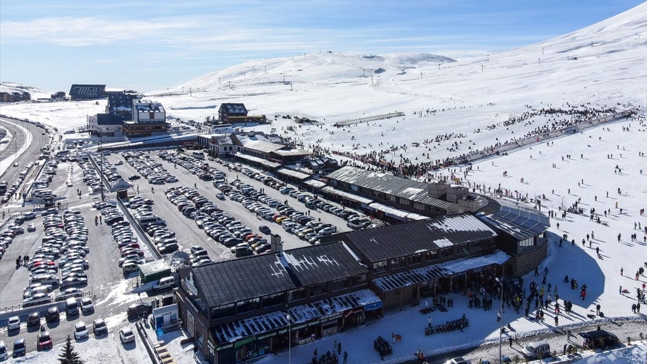 Erciyes Kayak Merkezi'nde Rekor Ziyaretçi Sayısı