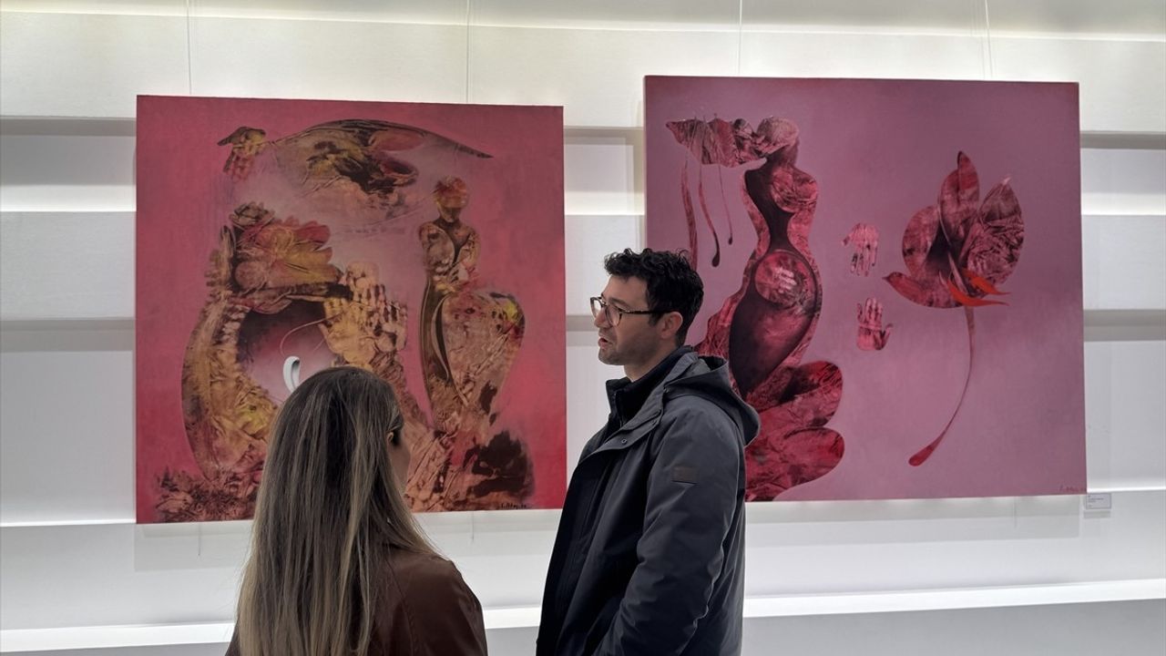 Ertuğrul Ateş'in 40. Yıl Sergisi Galeri Deniz'de Açıldı
