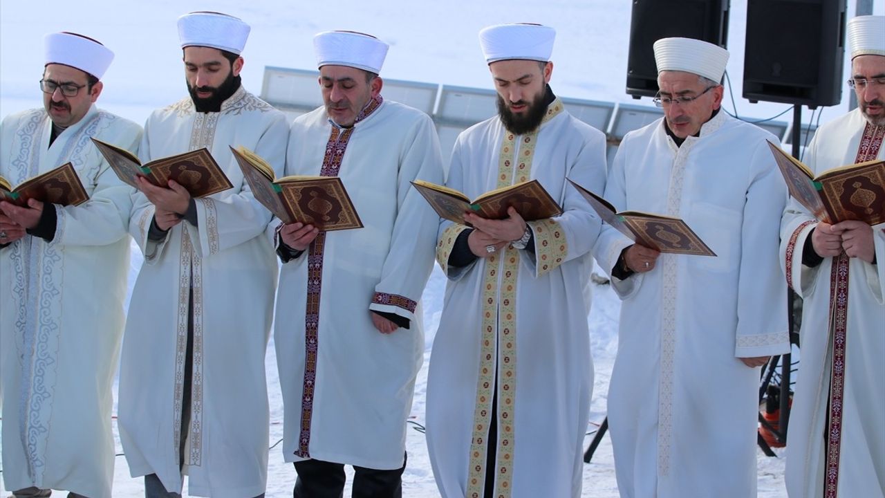 Erzurum'da 500 Yıllık "1001 Hatim" Geleneği Başladı