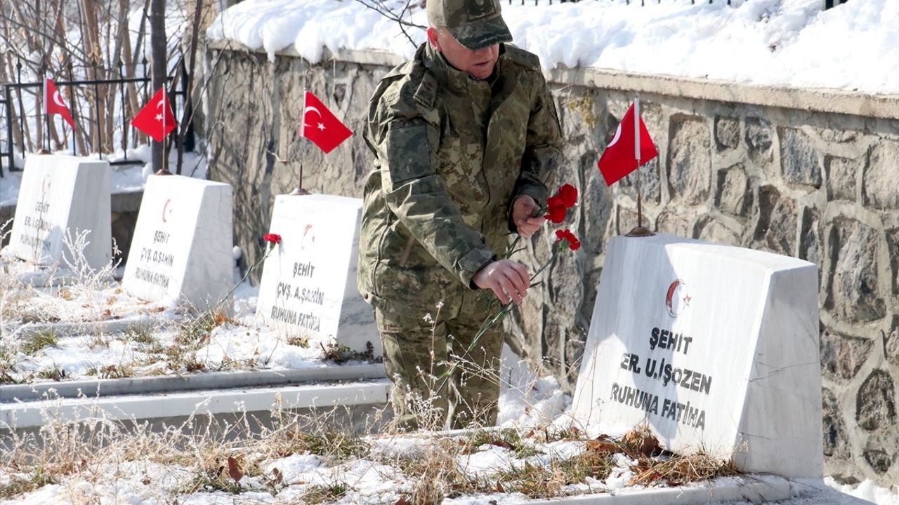 Erzurum'da 65 Şehit Asker Anıldı