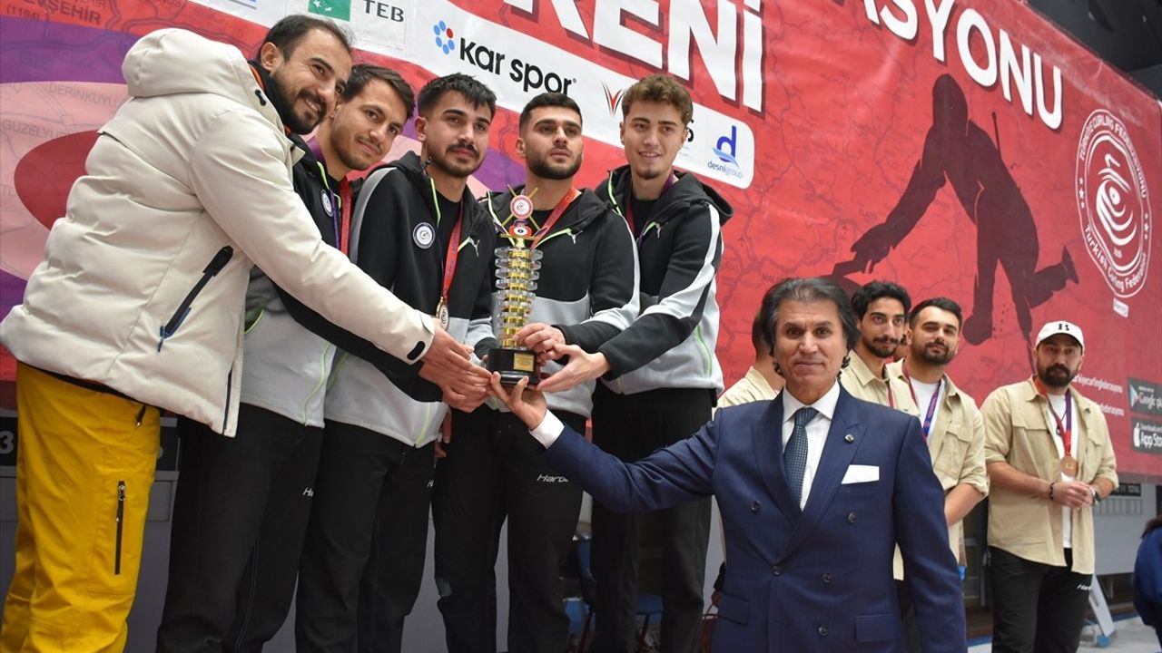 Erzurum'da Curling Süper Lig Şampiyonları Belli Oldu