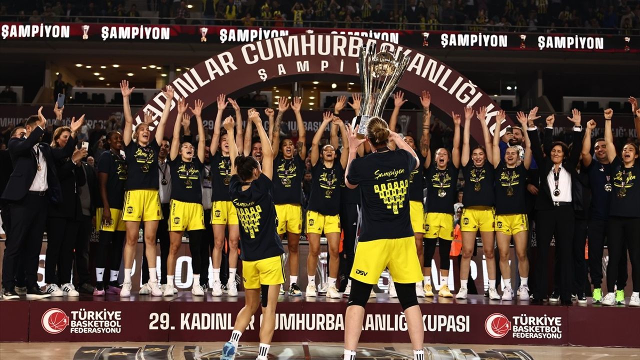 Fenerbahçe Kadın Basketbol Takımı, 13. Cumhurbaşkanlığı Kupası'nı Kazandı