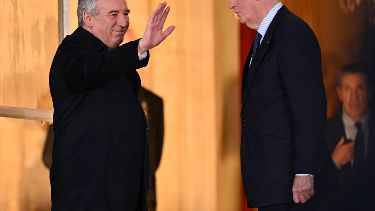 Fransa'da Yeni Başbakan François Bayrou Atandı