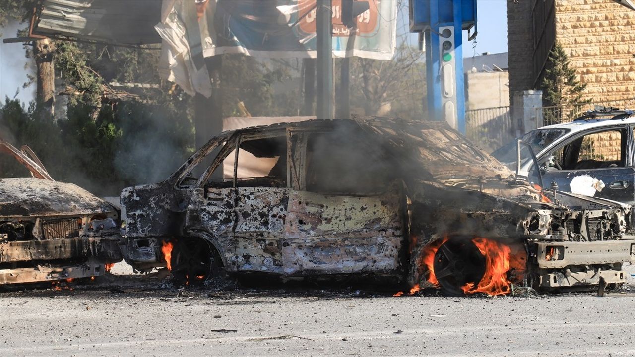 Halep Üniversite Hastanesi'ne Hava Saldırısı Düzenlendi