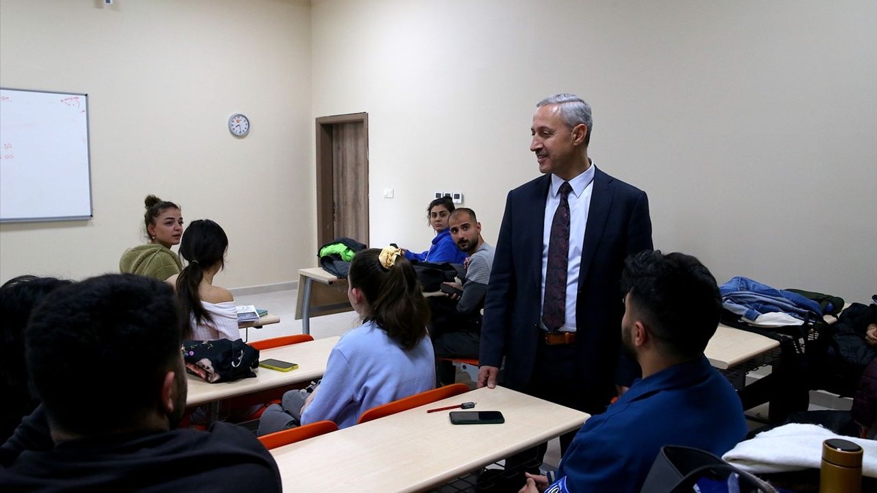 Hatay Mustafa Kemal Üniversitesi'nde Yeni Merkezi Derslik Açıldı