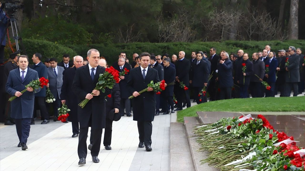 Haydar Aliyev'in Vefatının 21. Yılı Anma Töreni