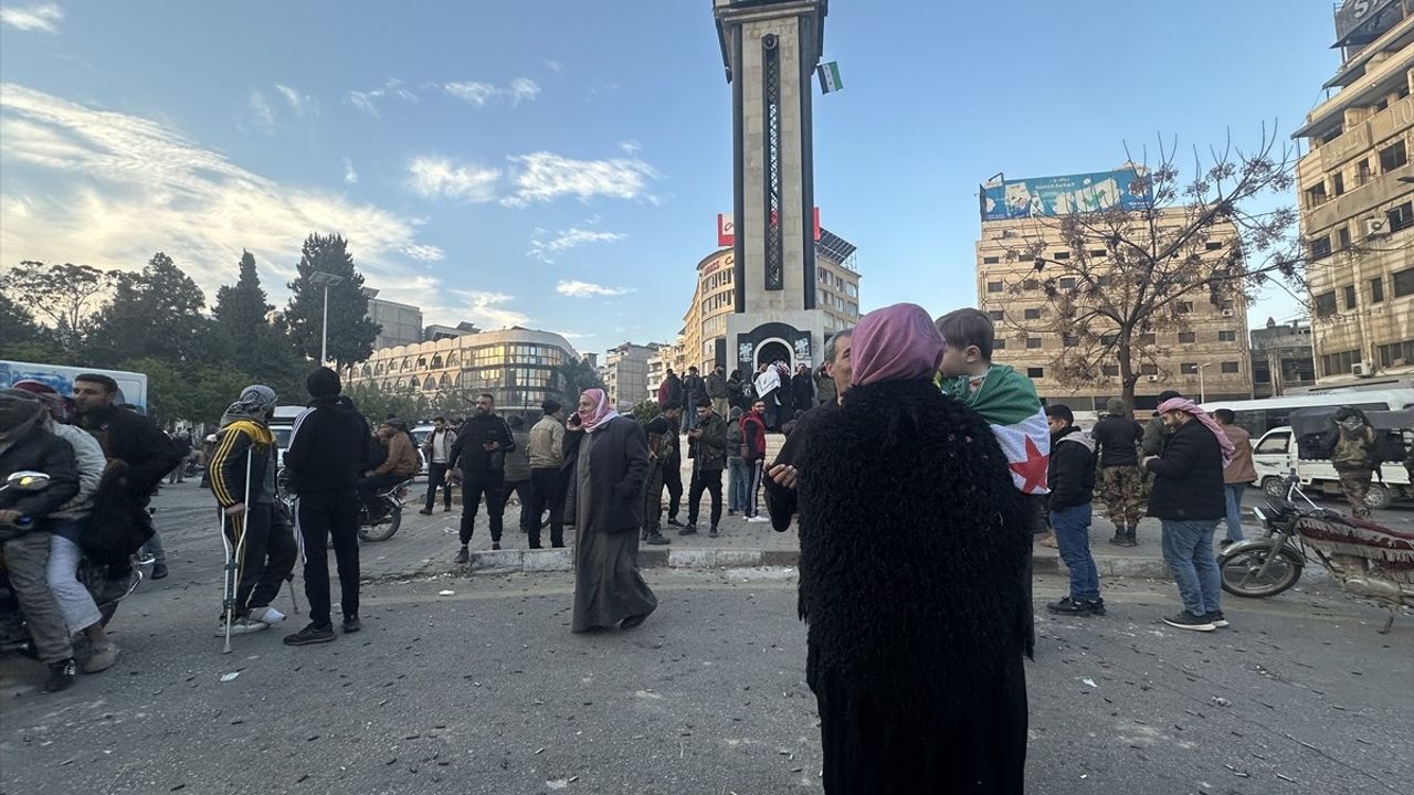 Humus'ta Rejim Karşıtı Güçler Kontrolü Ele Geçirdi