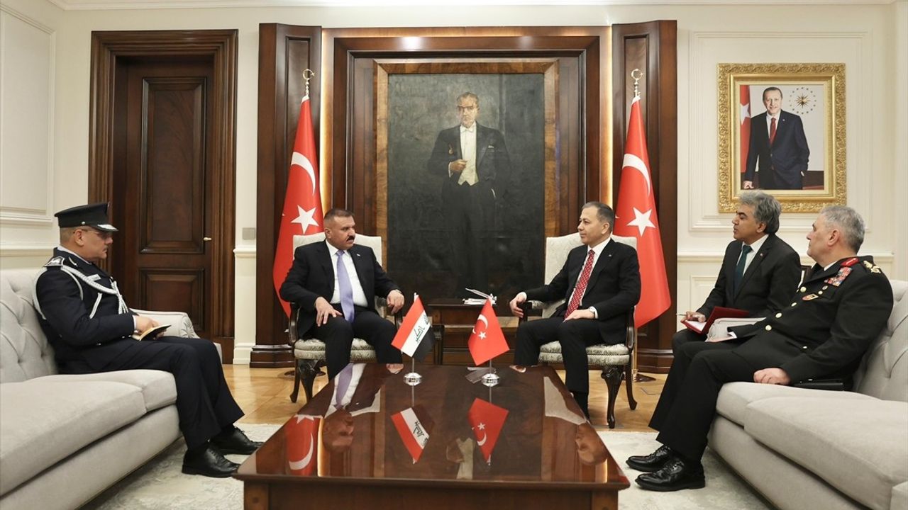 İçişleri Bakanı Yerlikaya, Iraklı Mevkidaşı ile İşbirliği Üzerine Görüşme Gerçekleştirdi