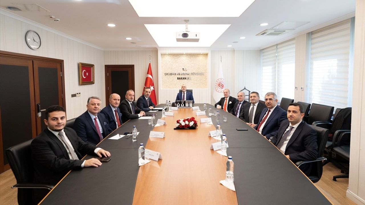 İsveç Süryani Temsilcileriyle Önemli Görüşme