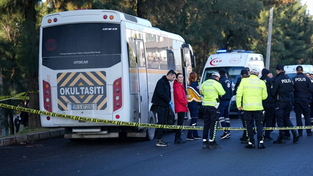 İzmir'de Okul Servisi Kazası: 1 Öğrenci Hayatını Kaybetti