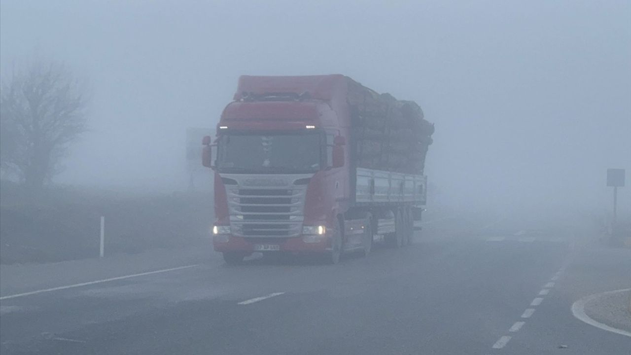 Kastamonu'da Sis Nedeniyile Ulaşımda Zorluklar