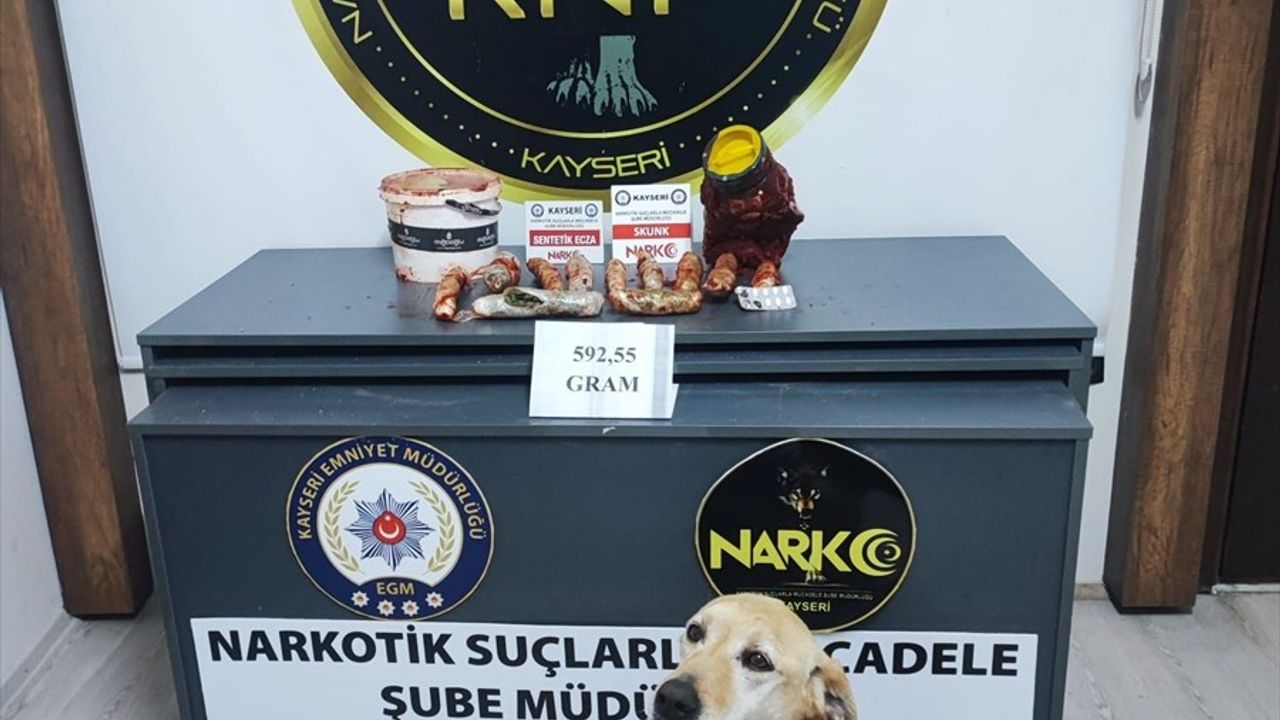 Kayseri'de Uyuşturucu Ele Geçirildi: 592 Gram Salçaya Gizlenmiş