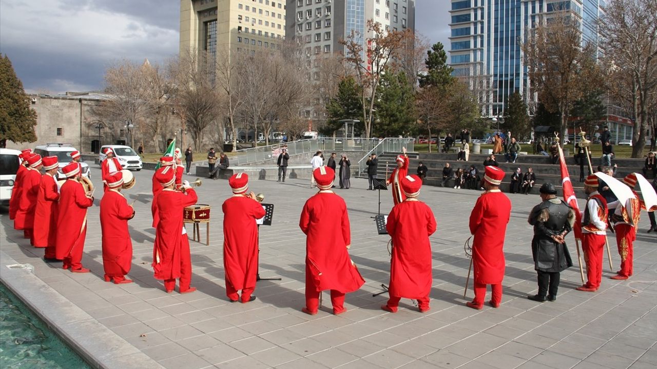 Kayseri'de Yükümlülerden Oluşan Mehter Takımı İlk Konserini Verdi