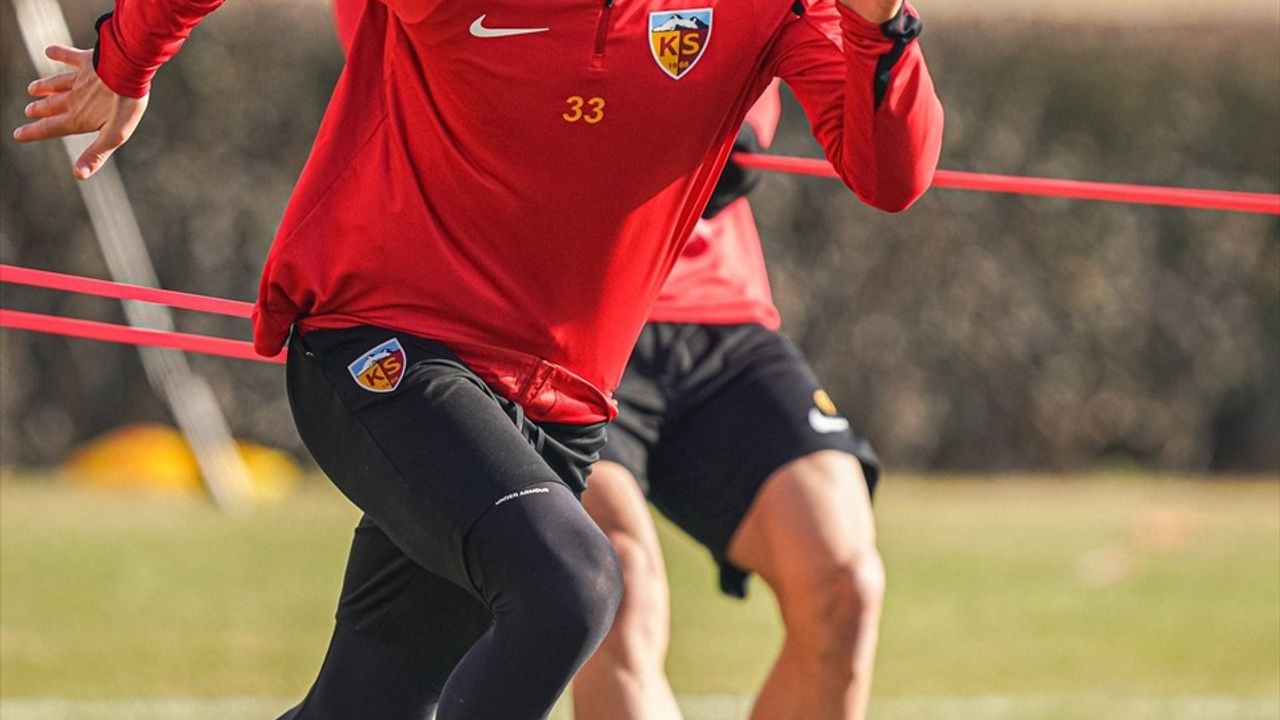 Kayserispor Galatasaray Maçı Hazırlıklarını Sürdürüyor