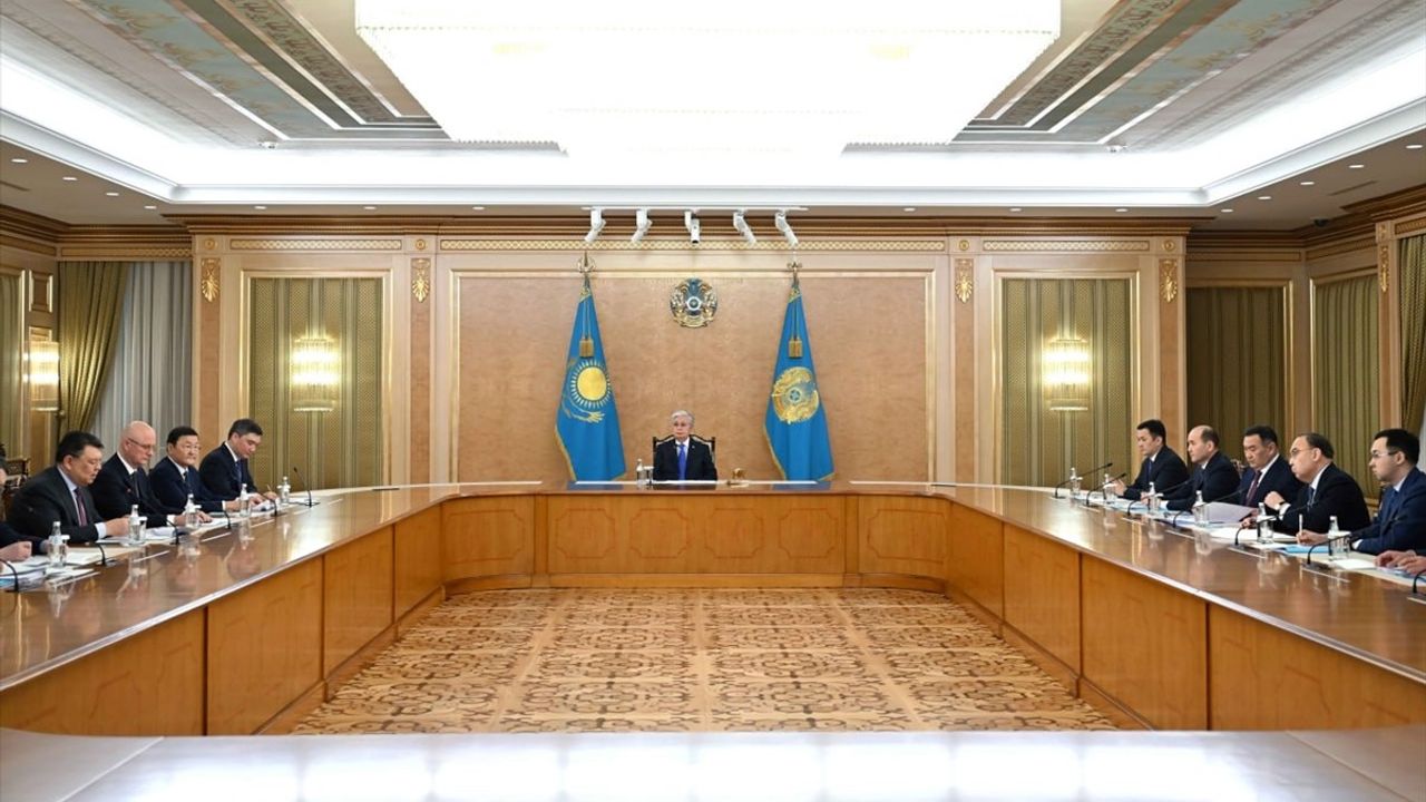 Kazak Cumhurbaşkanı Tokayev'den Uçak Kazası İçin Soruşturma Talimatı