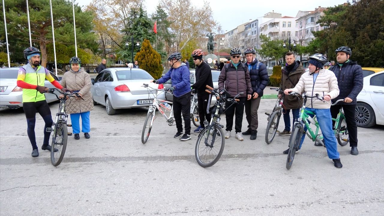 Kırklareli'nde Görme Engelliler Tandem Bisikletle Pedal Çeviriyor